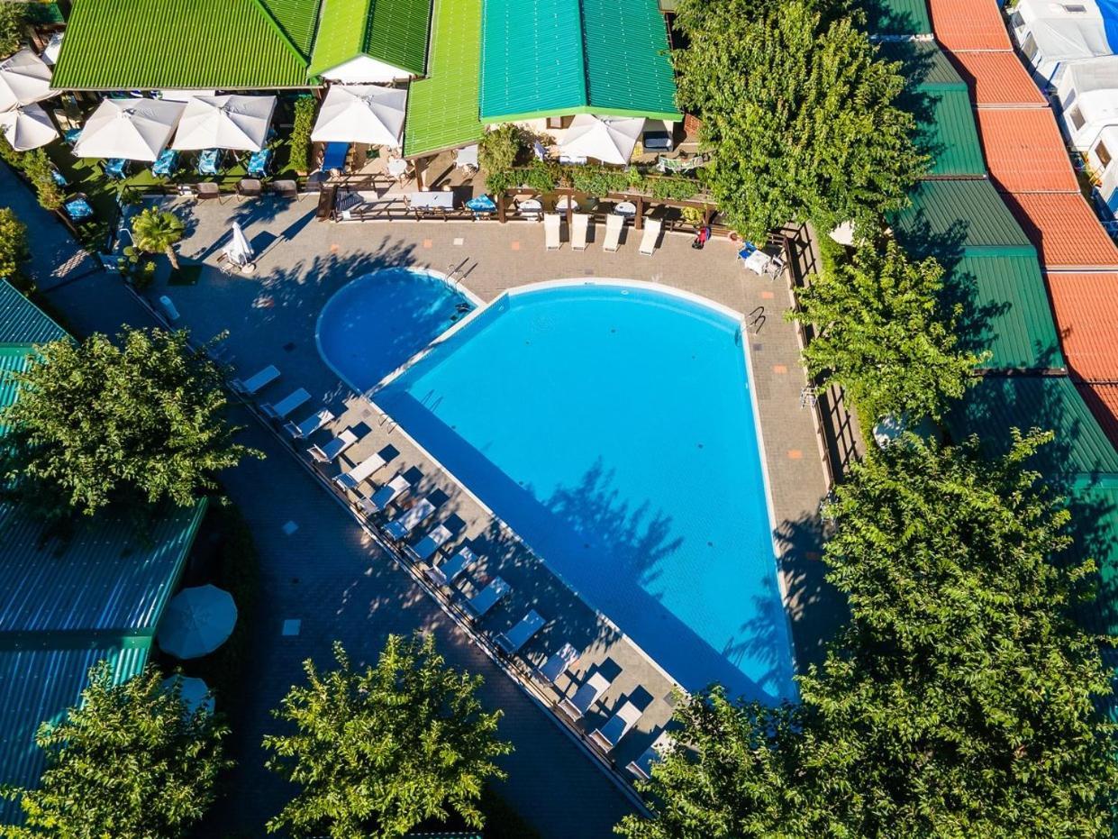 Heliopolis Camping & Village Пінето Екстер'єр фото